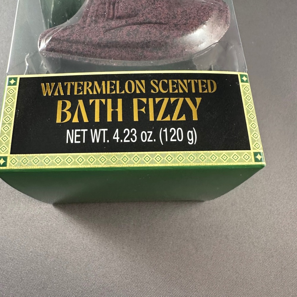 NEW Wicked‎ Elphaba Hat Bath Fizzy Watermelon Scented 4.23 oz Universal Studios - Picture 3 of 3